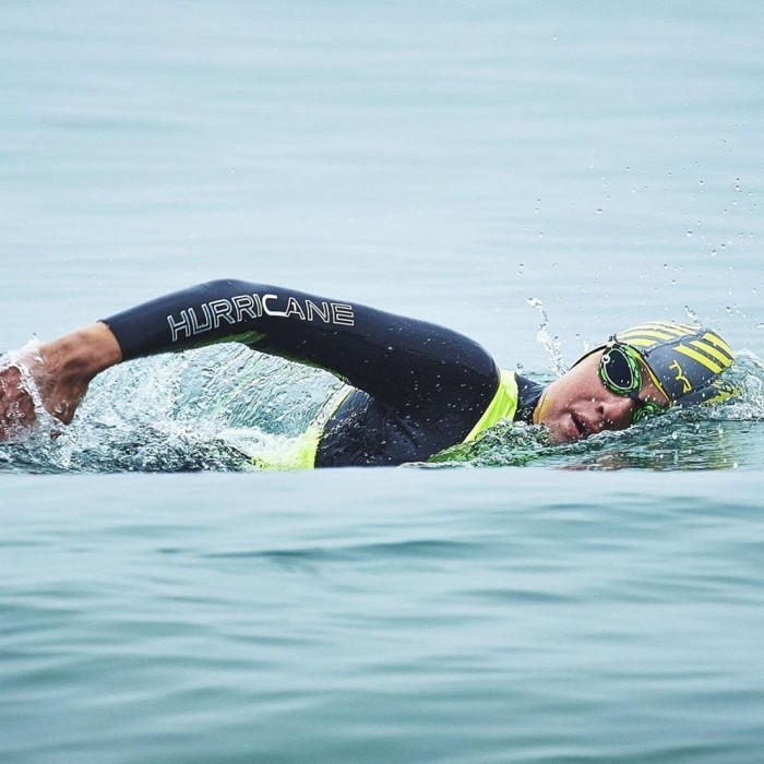 Шапочка для плавания TYR Hi-Vis Neoprene Swim Cap