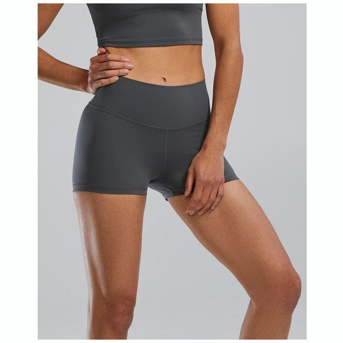 Шорты с высокой талией  TYR Women's Joule Elite High-Waisted 2&quot; Short - Solid